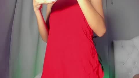 Snapshot of marian_skinny chatting on December 13, 2024, 1:04 am Marian online show from December 13, 2024, 1:04 am