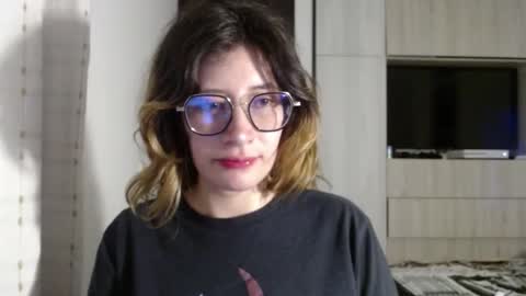 Snapshot of mariana124_ chatting on December 18, 2024, 9:18 pm Mariana online show from December 18, 2024, 9:18 pm