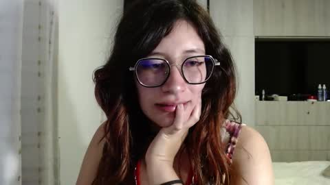 Snapshot of mariana124_ chatting on March 11, 2025, 10:42 pm Mariana online show from March 11, 2025, 10:42 pm