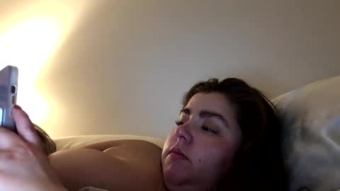 mariana199410 online show from February 9, 2025, 11:58 am