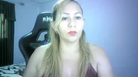mariana995649 online show from November 11, 2025, 2:39 pm