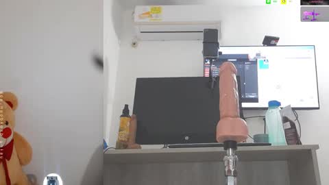 Snapshot of mariana_1_ chatting on February 20, 2025, 6:39 am Mariana online show from February 20, 2025, 6:39 am