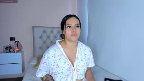 Mariana   roexx online show from October 7, 2025, 5:10 pm