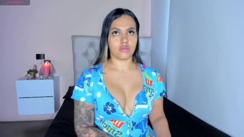 Mariana   roexx online show from October 18, 2025, 3:46 pm