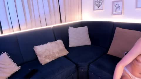 mariana__thompson online show from April 22, 2026, 3:20 am