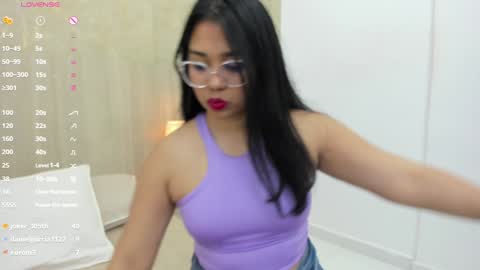 Snapshot of mariana_allen chatting on January 25, 2025, 6:45 am Mariana Allen online show from January 25, 2025, 6:45 am