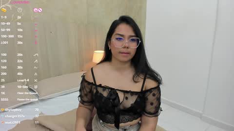 Snapshot of mariana_allen chatting on February 23, 2025, 9:44 am Mariana Allen online show from February 23, 2025, 9:44 am