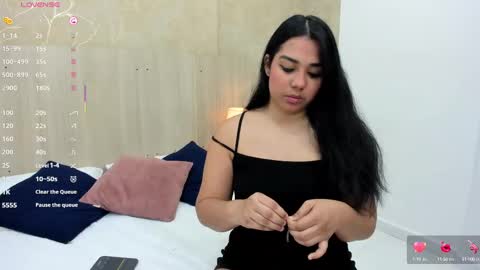 Snapshot of mariana_allen chatting on September 9, 2025, 11:32 am Mariana Allen online show from September 9, 2025, 11:32 am