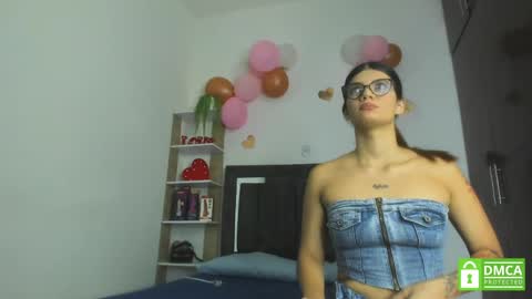 Mariana and Ronny online show from May 18, 2026, 10:15 pm