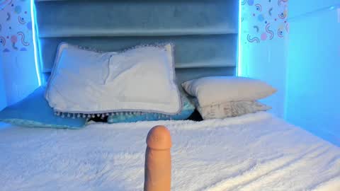 mariana_babe_ online show from January 25, 2025, 12:37 pm