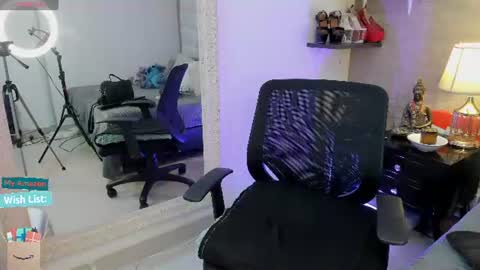Snapshot of mariana_c chatting on June 30, 2026, 3:02 pm Mar y online show from June 30, 2026, 3:02 pm