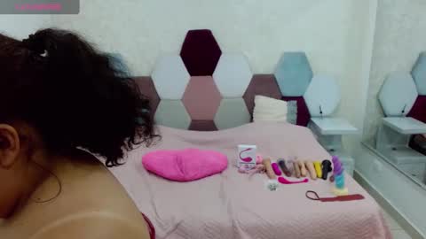 mariana online show from January 25, 2025, 9:57 pm