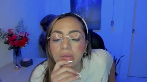 Mariana Lopez online show from March 1, 2025, 2:59 am