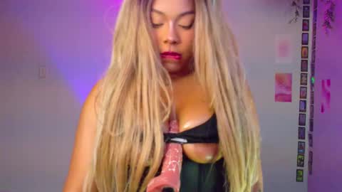 Mariana Prada online show from January 5, 2026, 10:02 pm