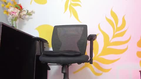 Mariana Vargas online show from March 3, 2025, 9:48 pm