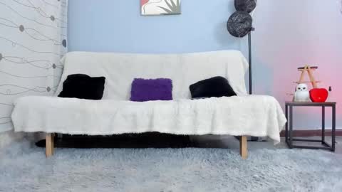 Mariana Vargas online show from March 12, 2026, 8:04 pm