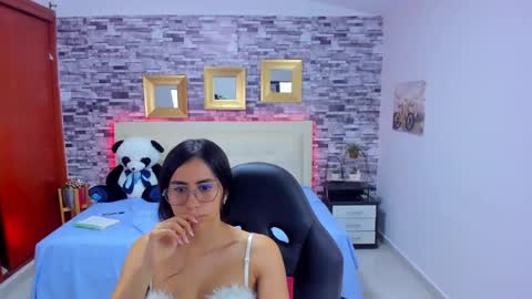 Mariana online show from January 22, 2025, 1:10 am