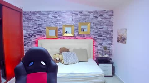 Mariana online show from February 4, 2025, 12:08 am