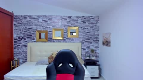 Mariana online show from February 6, 2025, 12:33 am