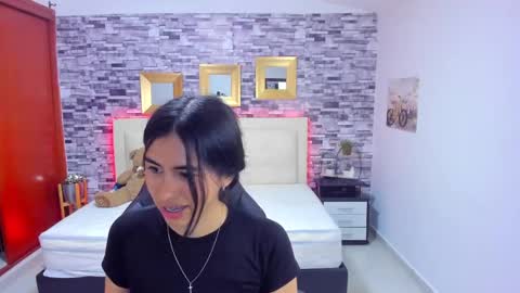 Mariana online show from February 18, 2025, 7:09 pm
