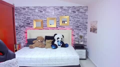 Mariana online show from February 26, 2025, 8:11 pm