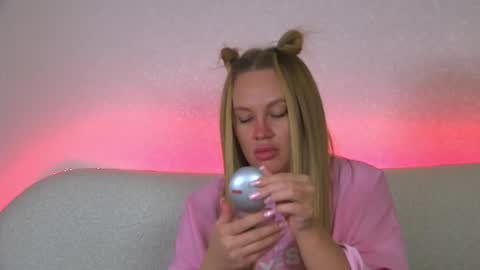 Maria online show from February 26, 2025, 4:24 pm