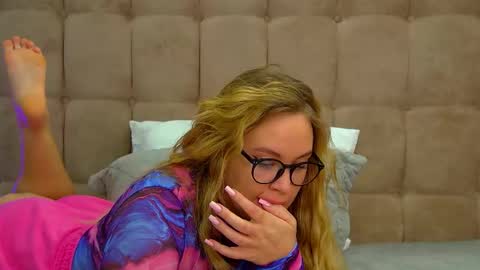 Maria online show from March 7, 2025, 1:18 pm