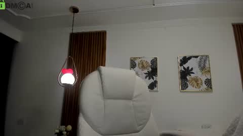 marianiitaa online show from July 27, 2026, 4:19 am
