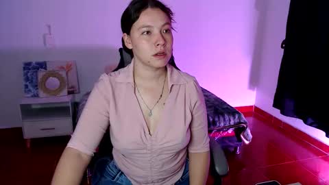 Mariana online show from November 2, 2025, 9:17 pm