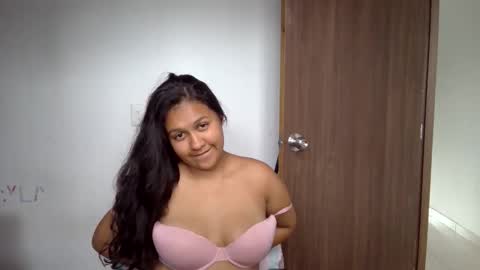 mariaspx online show from April 15, 2026, 8:53 pm