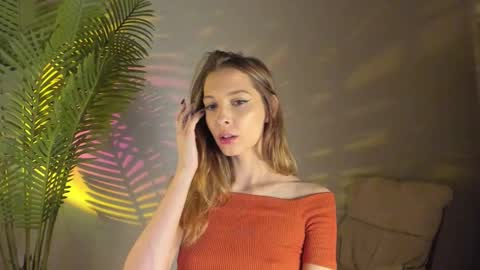 Masha online show from November 12, 2025, 7:57 pm