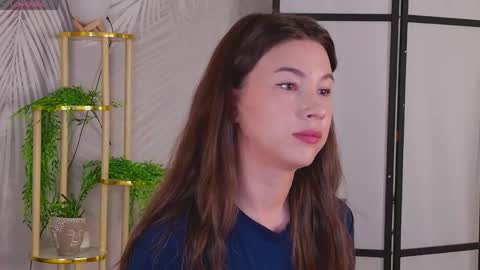 Marie LEAVE YOUR  WITH ME online show from May 25, 2026, 5:13 am