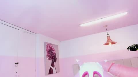 Marie online show from February 14, 2025, 7:17 am