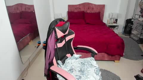 marie online show from November 5, 2025, 12:32 am