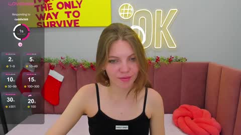 Snapshot of marie_reyes_ chatting on December 21, 2024, 4:41 am Mary 3 online show from December 21, 2024, 4:41 am