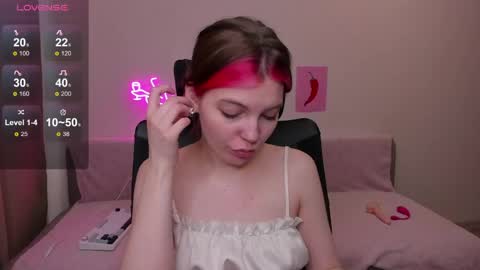 Marie 3 online show from May 10, 2026, 5:12 am