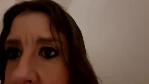 Snapshot of mariecastle517 chatting on April 6, 2026, 5:52 am mariecastle517 online show from April 6, 2026, 5:52 am