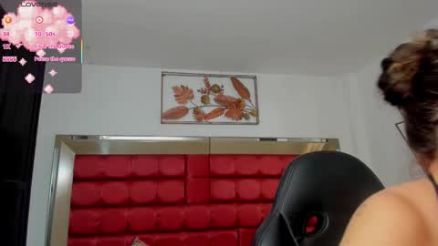 Mariee online show from March 20, 2026, 6:57 pm