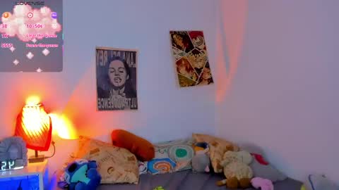 Snapshot of marieetaylor chatting on May 7, 2026, 9:53 pm Mariee online show from May 7, 2026, 9:53 pm