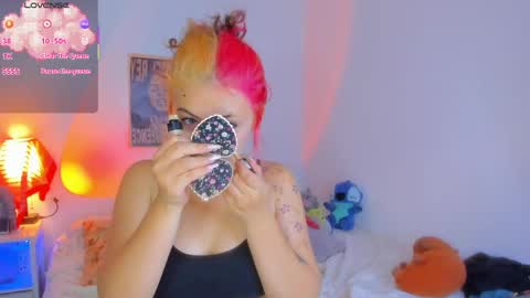 Snapshot of marieetaylor chatting on May 18, 2026, 9:20 pm Mariee online show from May 18, 2026, 9:20 pm