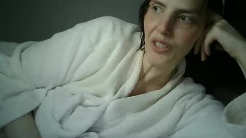 Mariejojo online show from November 17, 2025, 1:50 pm