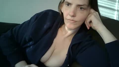 Mariejojo online show from January 16, 2026, 3:05 pm