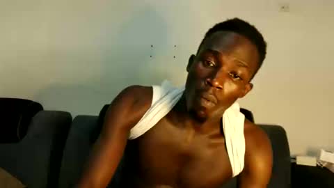 Snapshot of marietabro chatting on May 19, 2026, 2:12 pm marietabro online show from May 19, 2026, 2:12 pm