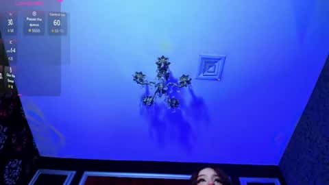 Marie online show from September 30, 2025, 8:25 pm