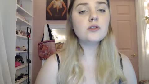 marigoldrue online show from January 14, 2026, 12:27 am