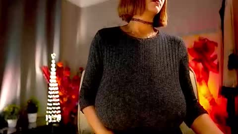 Snapshot of mariicha chatting on March 4, 2026, 7:03 am Nikita - Scroll down and read my bio please. New Pictures in Bio online show from March 4, 2026, 7:03 am