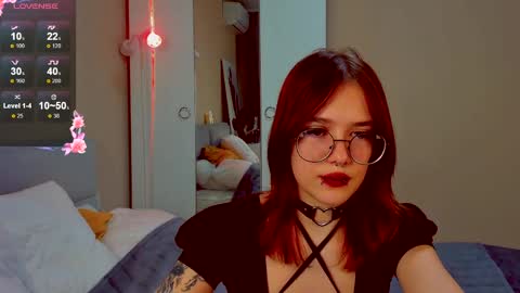 marika_degas1 online show from April 3, 2026, 1:20 pm