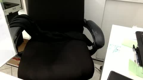 Mary... online show from November 6, 2025, 3:57 pm