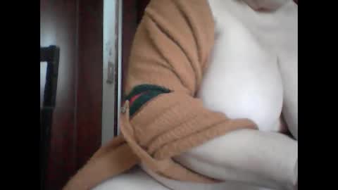 marilu64 online show from December 27, 2024, 2:01 pm