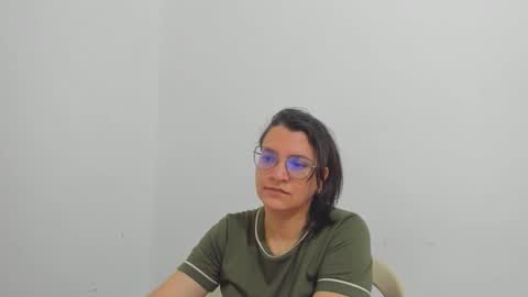 MARILYN SEXY online show from October 4, 2025, 1:42 pm